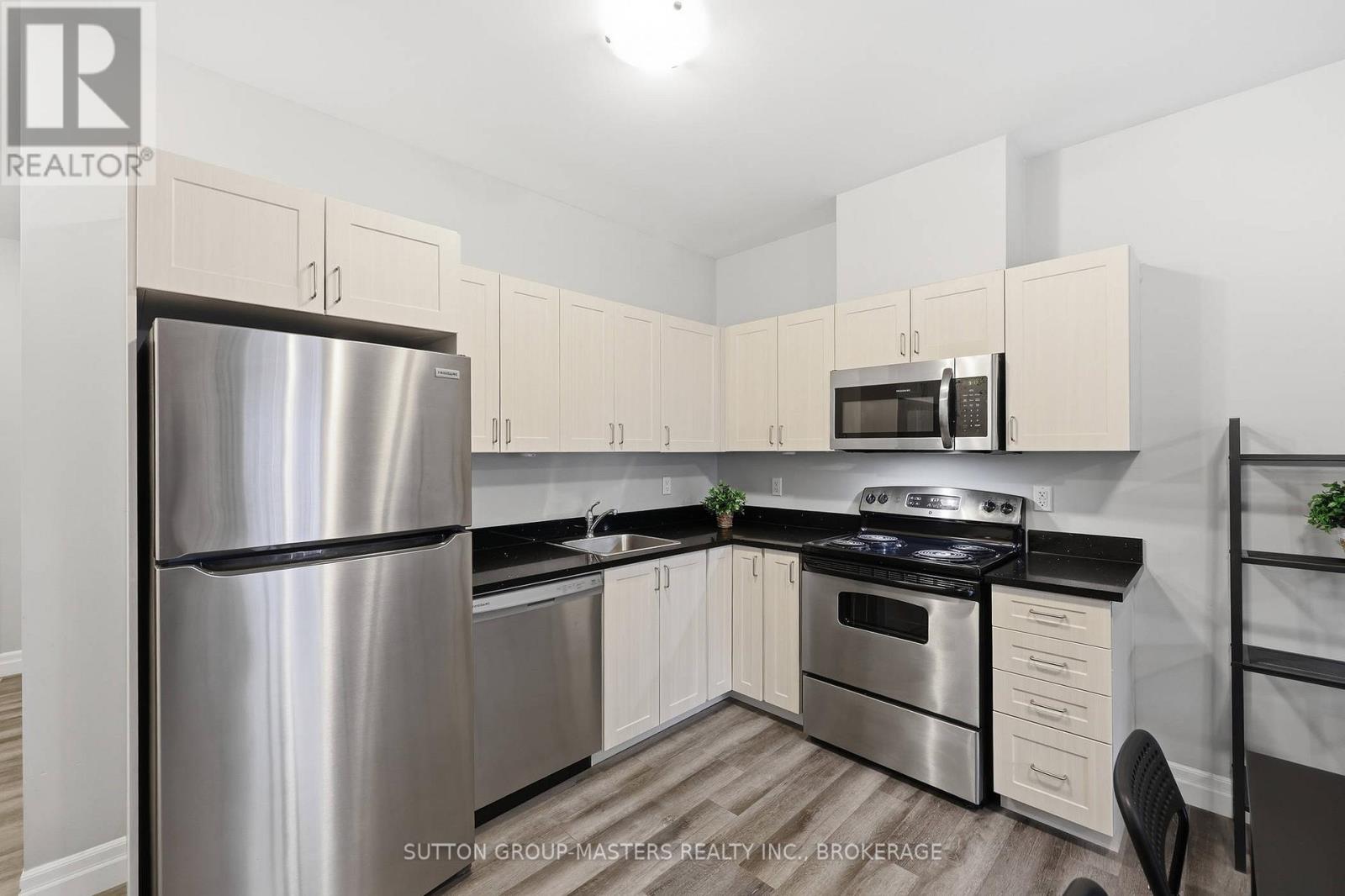 #413 501 FRONTENAC STREET - 9