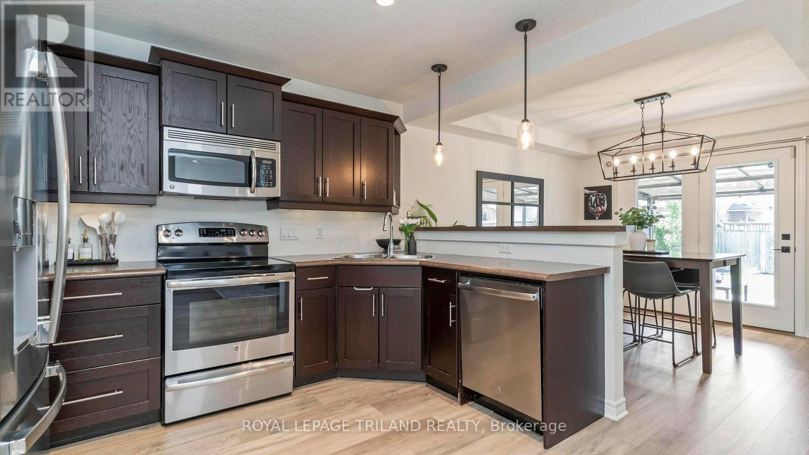 34 PINE VALLEY DRIVE - 10