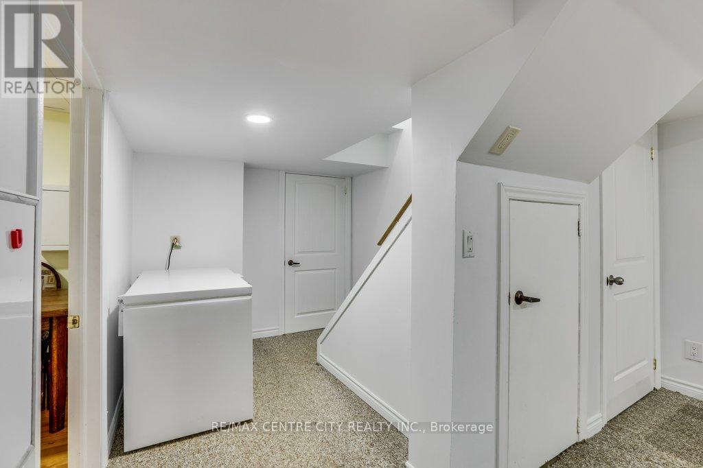 73 FOURTH AVENUE - Image 22