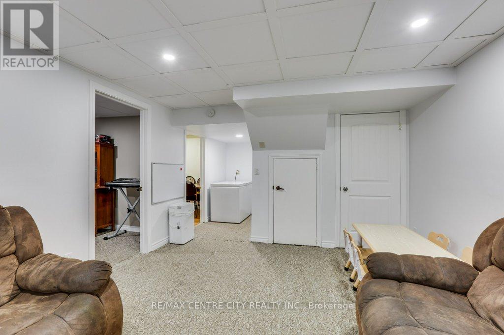 73 FOURTH AVENUE - 30