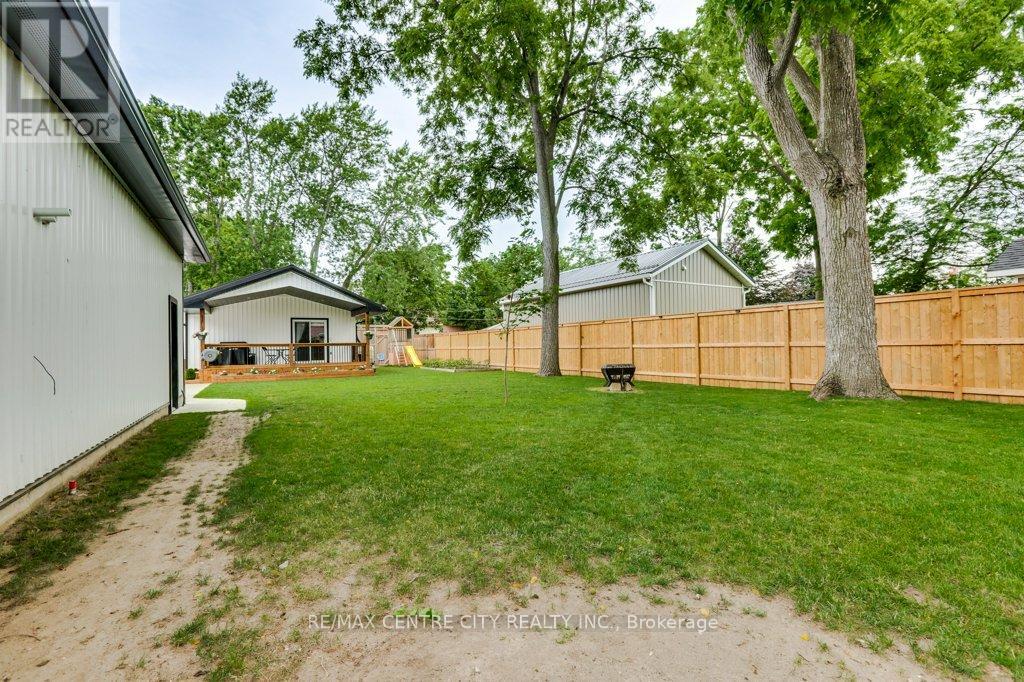 73 FOURTH AVENUE - Image 38