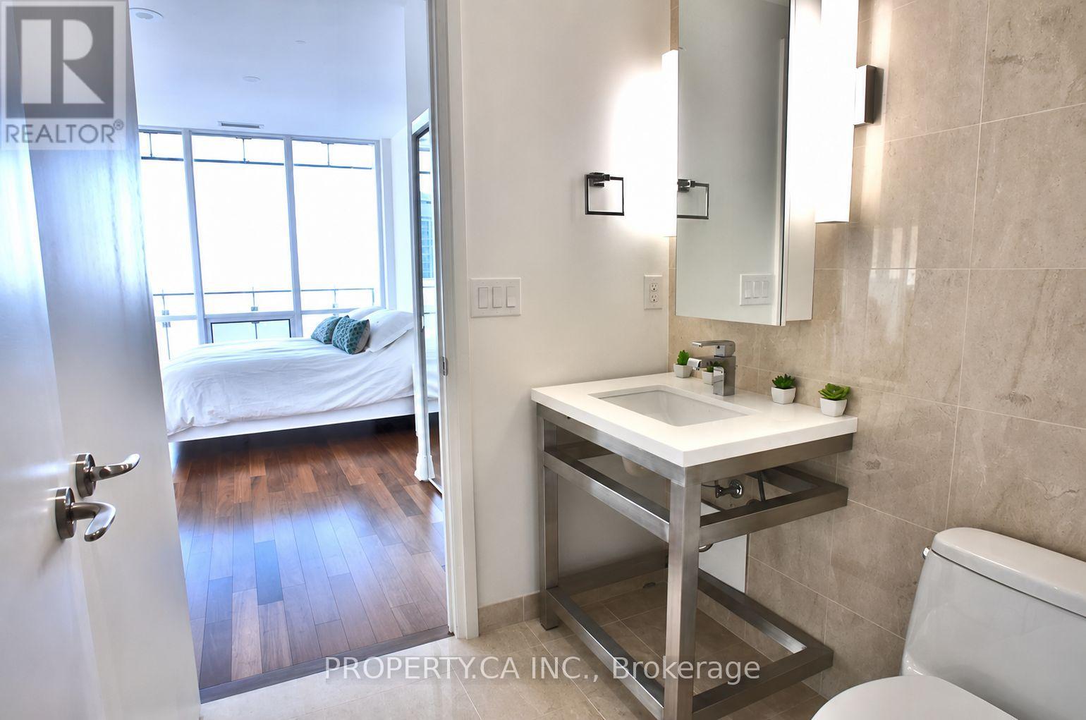 #2904 80 JOHN STREET - 4