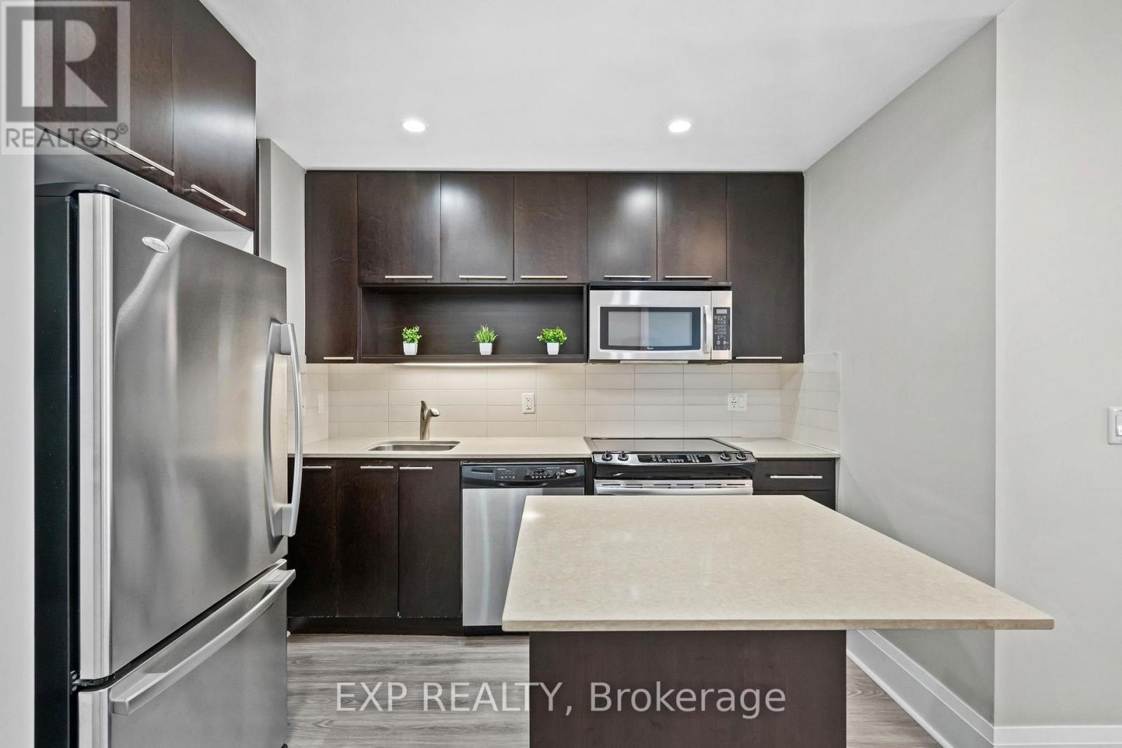 #1702 100 HARRISON GARDEN BOULEVARD - 4
