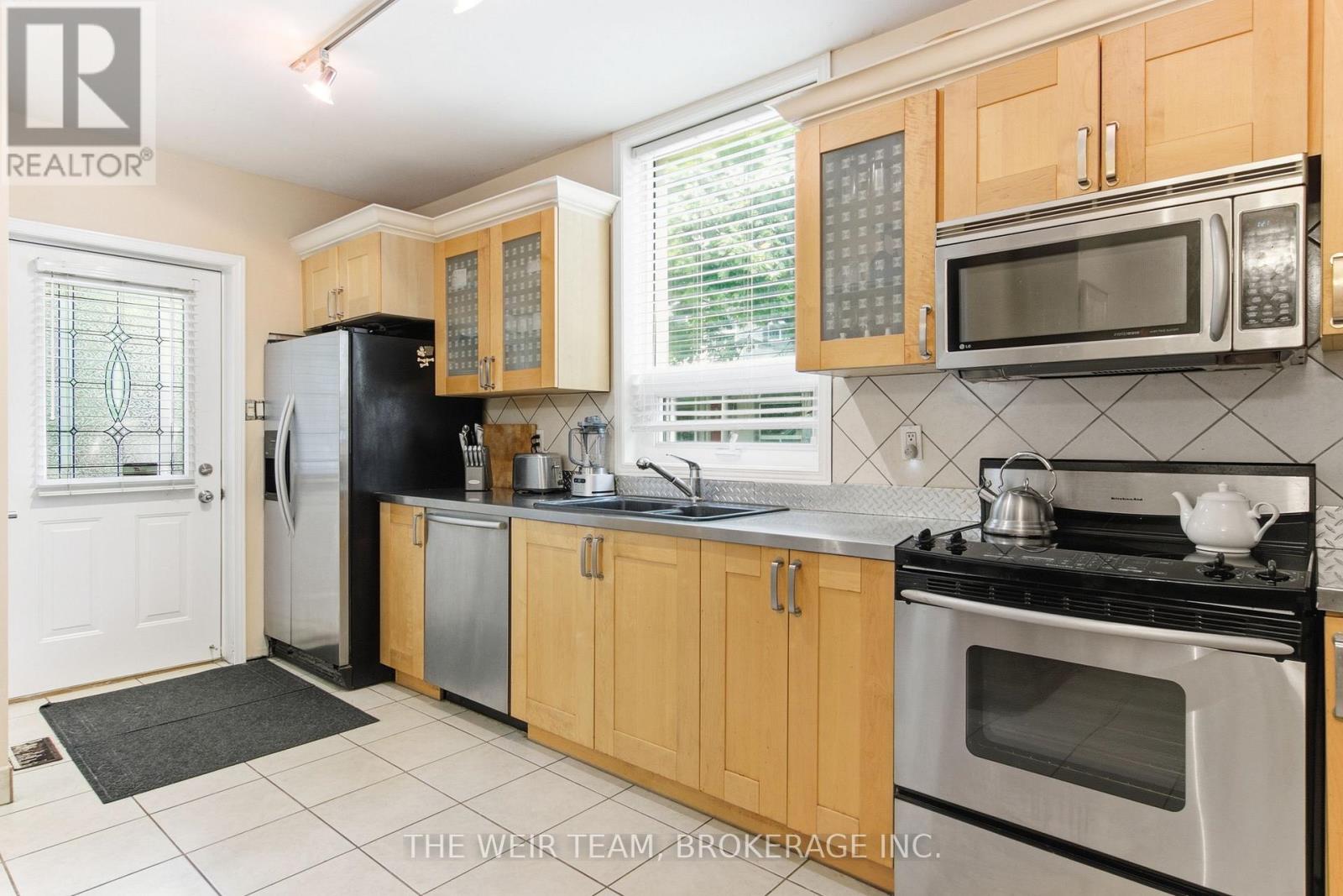 114 DE GRASSI STREET - 11