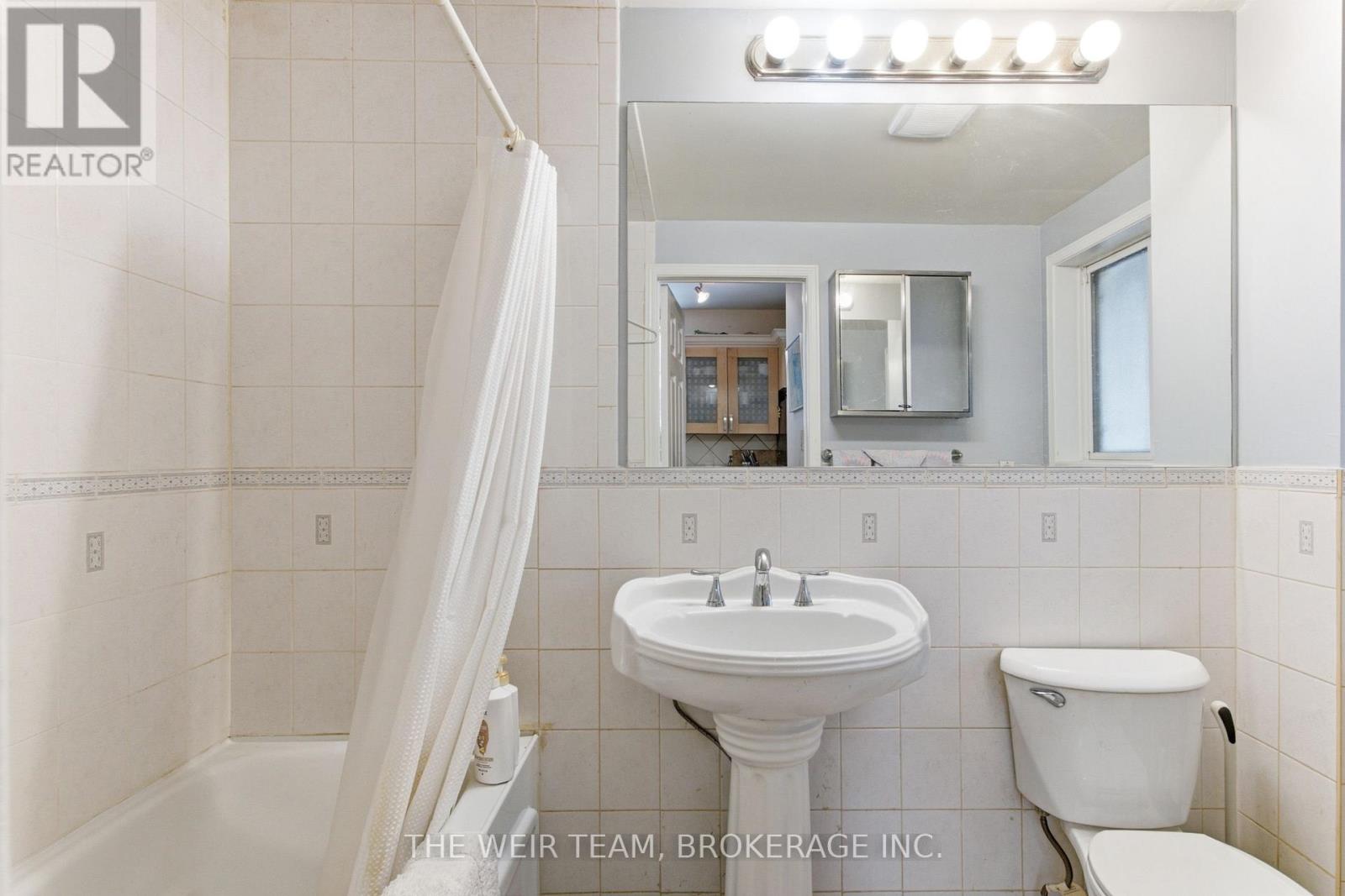 114 DE GRASSI STREET - 17