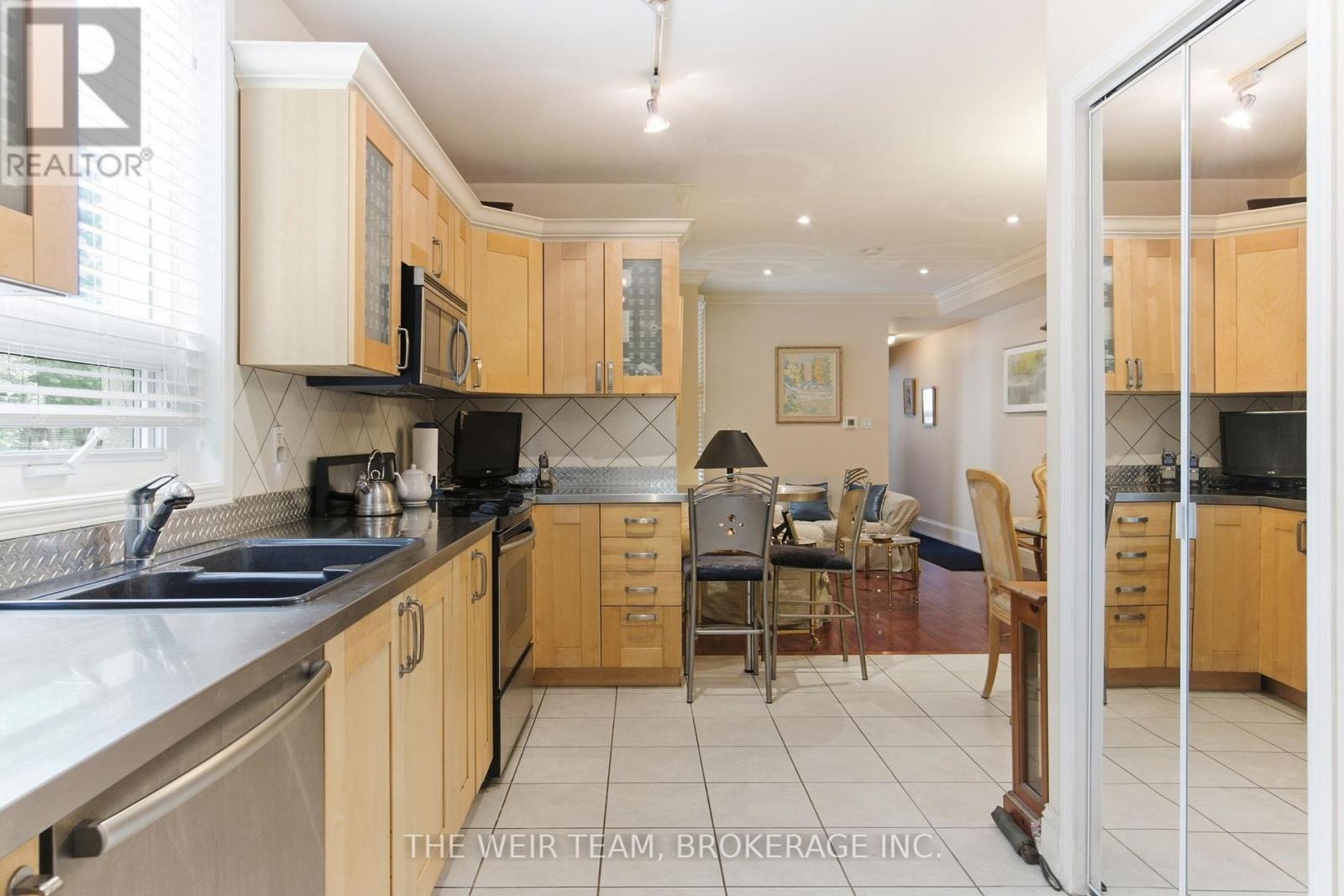 114 DE GRASSI STREET - 9