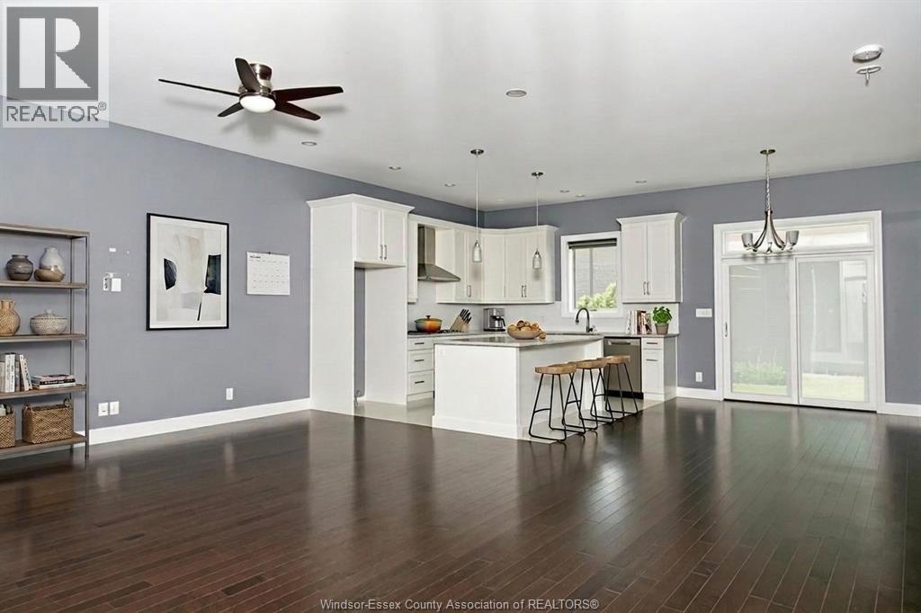 967 Westwood DRIVE photo 4
