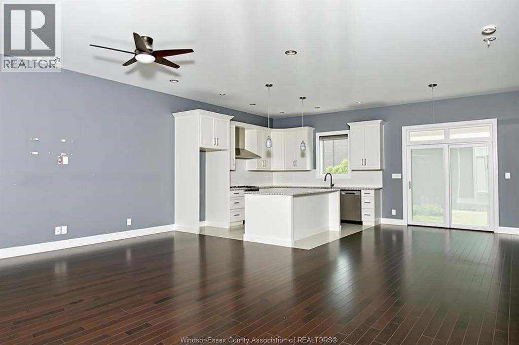 967 Westwood DRIVE more photos