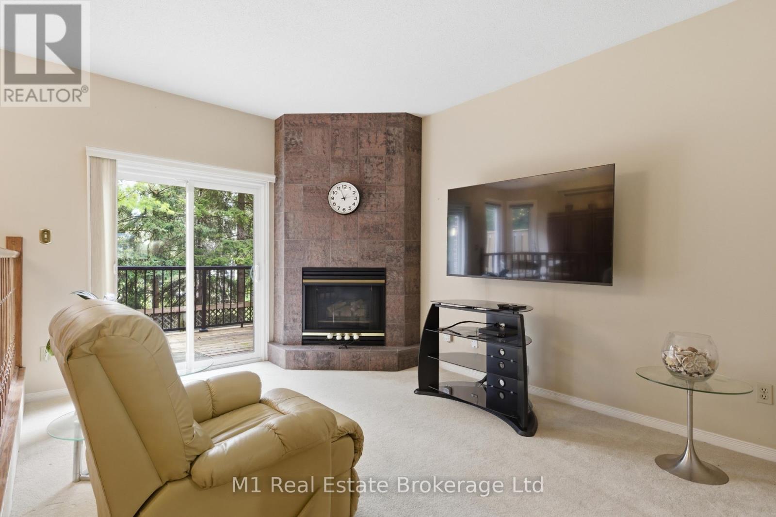 5 MARILYN DRIVE - 14