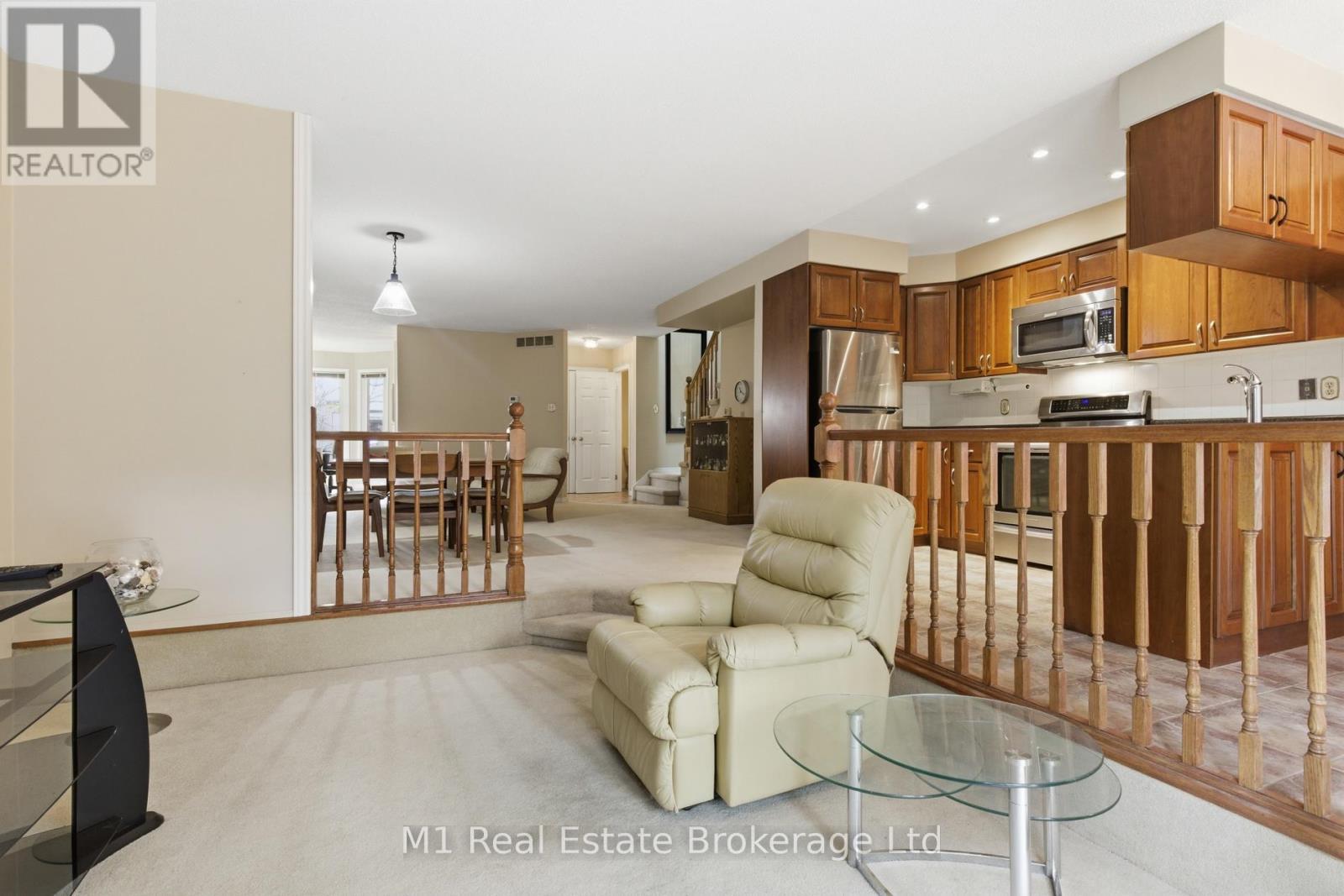 5 MARILYN DRIVE - 15