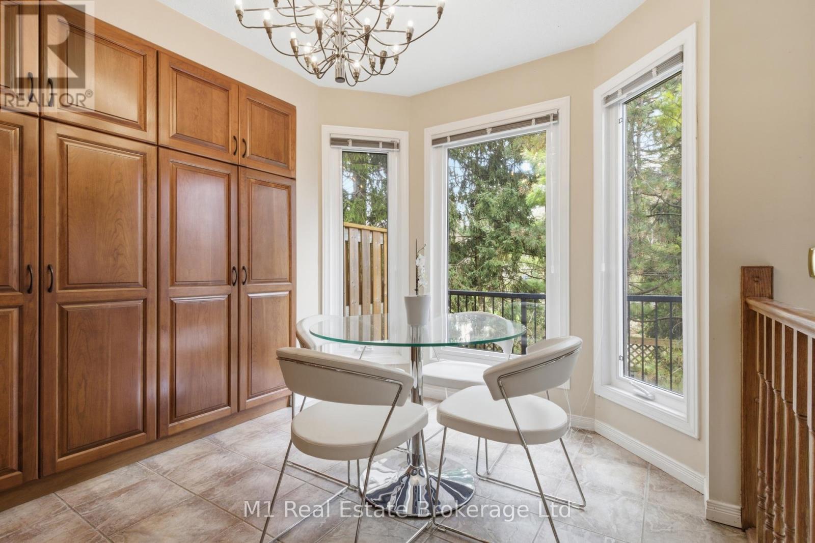 5 MARILYN DRIVE - 19
