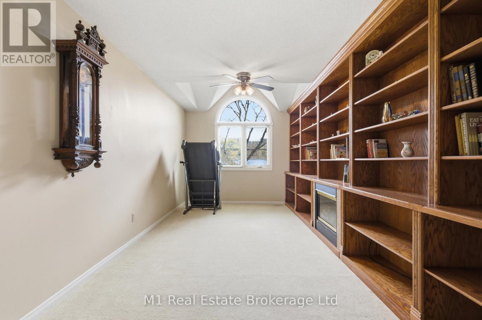5 MARILYN DRIVE - 22
