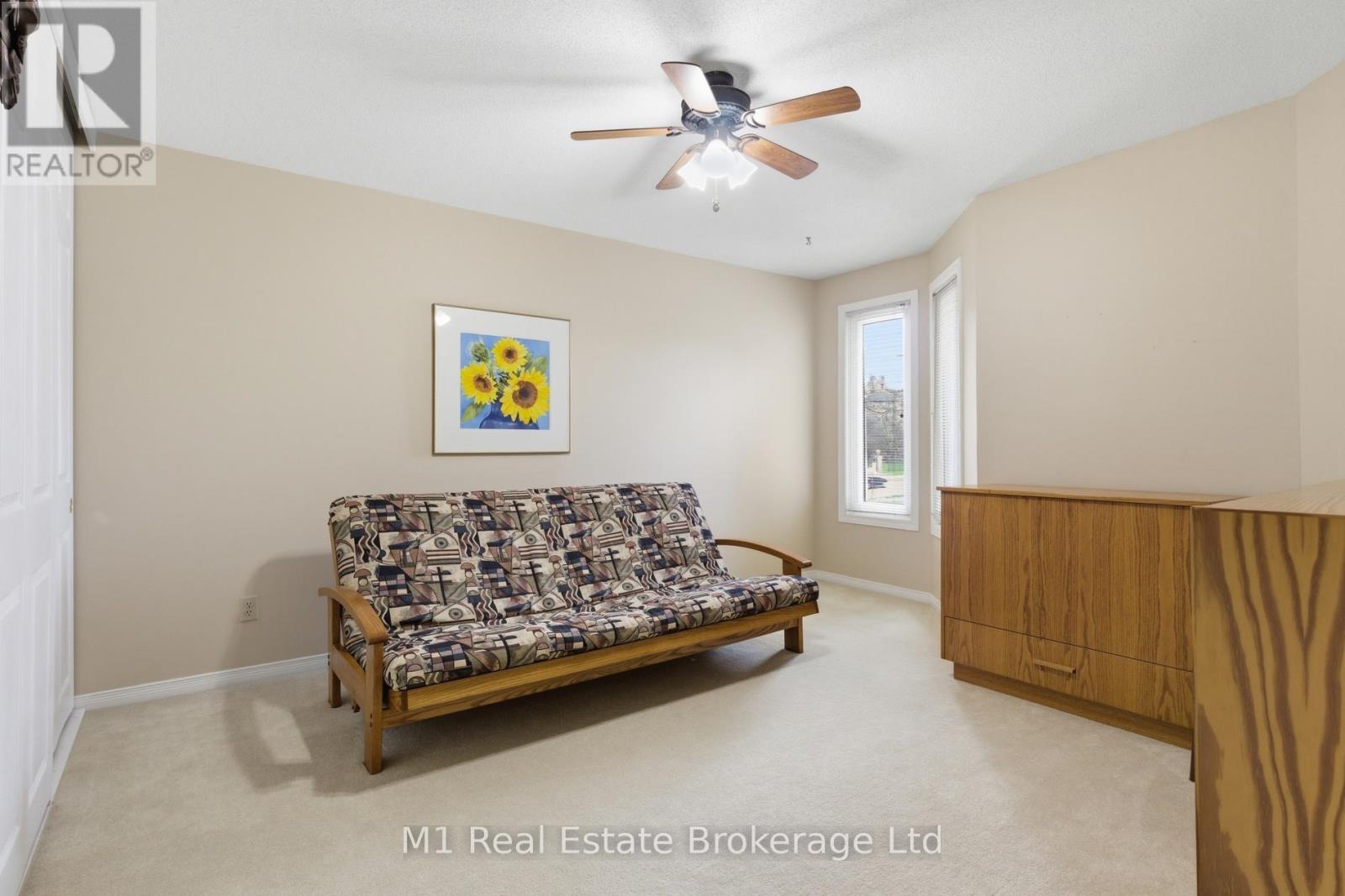 5 MARILYN DRIVE - 24