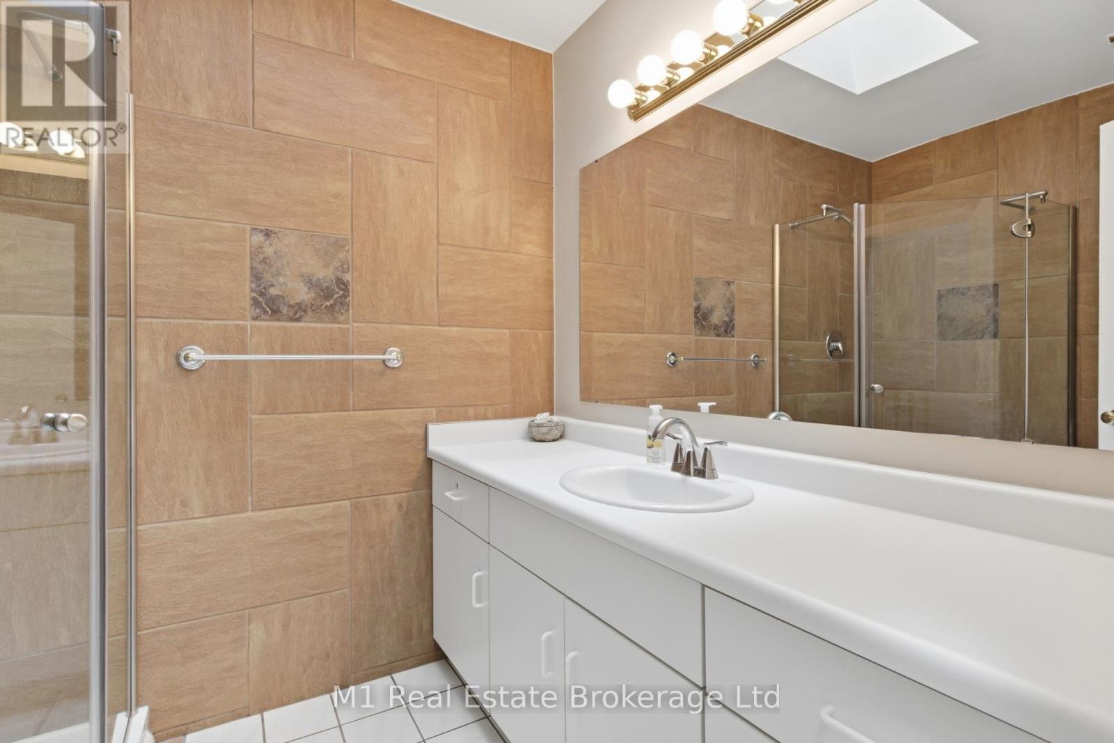 5 MARILYN DRIVE - 26