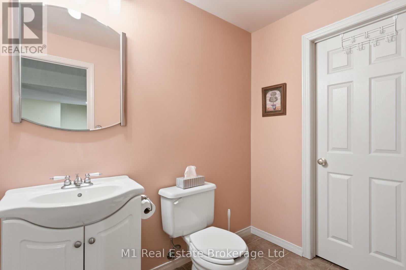 5 MARILYN DRIVE - 34