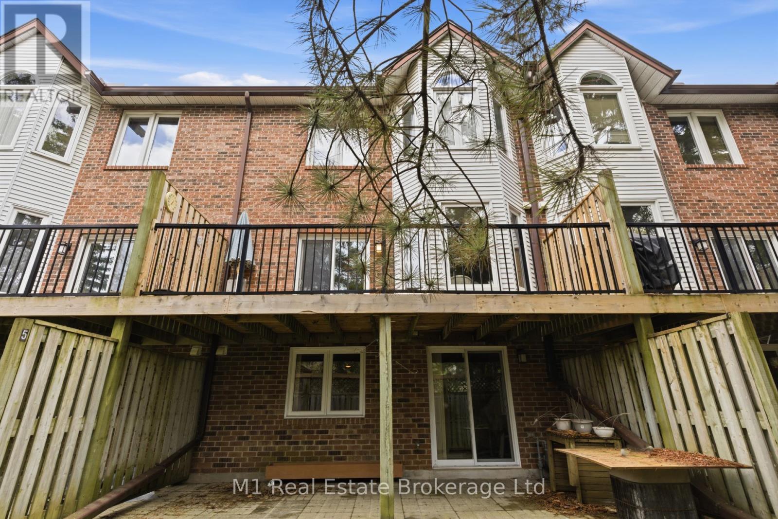 5 MARILYN DRIVE - 40
