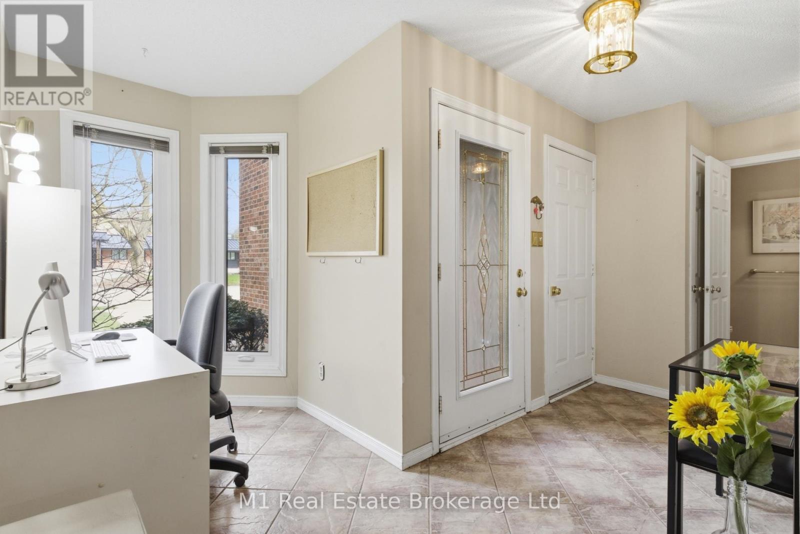 5 MARILYN DRIVE - 8