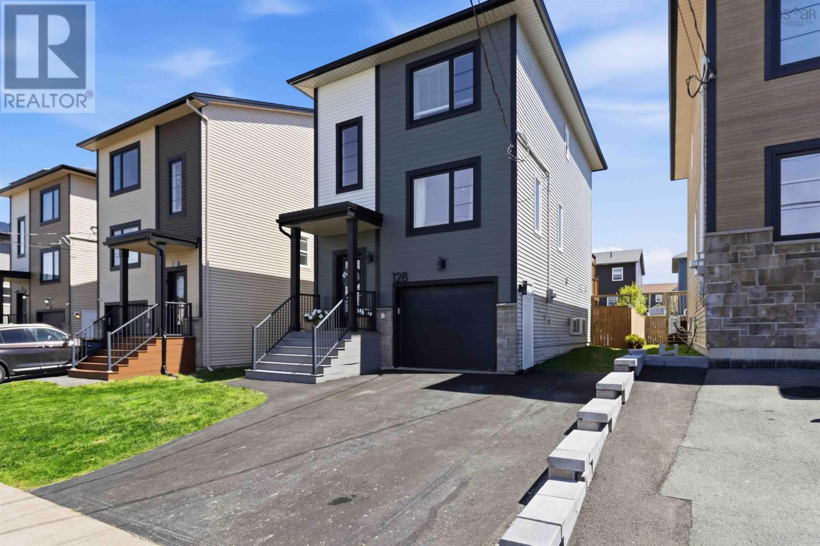 128 Titanium Crescent - 3