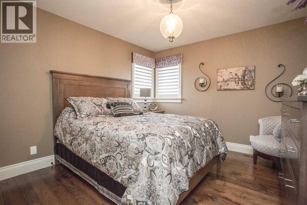 32 Sagewood Close - 25
