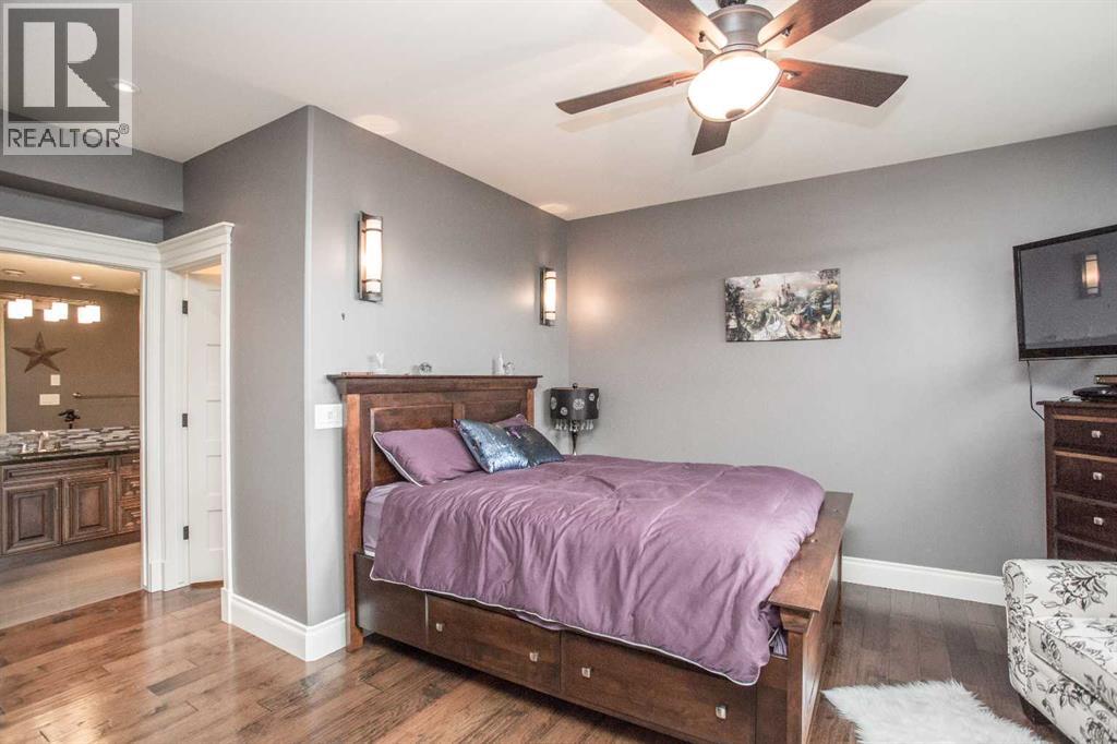 32 Sagewood Close - 38