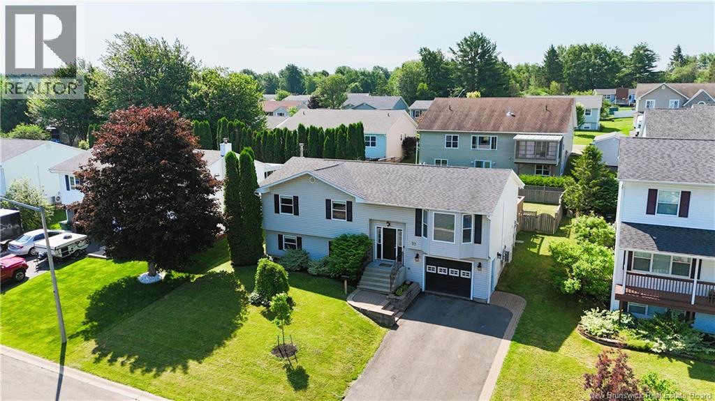 37 Lansdown Avenue - Image 2