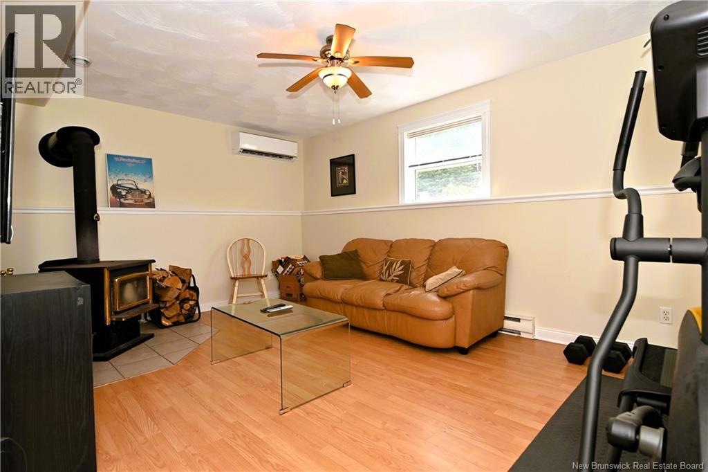 37 Lansdown Avenue - Image 26
