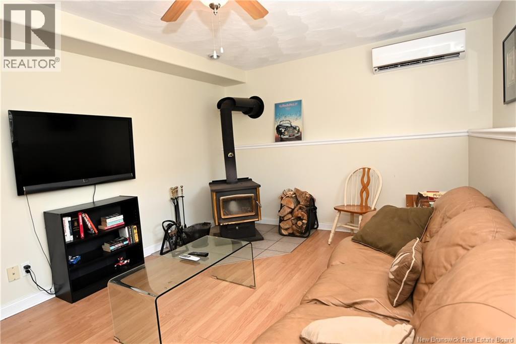 37 Lansdown Avenue - Image 27