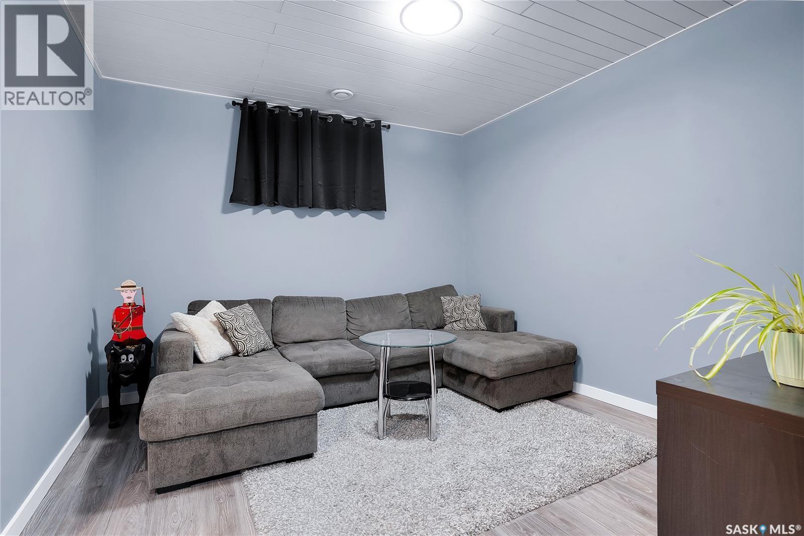 146 West Hampton BOULEVARD - 34
