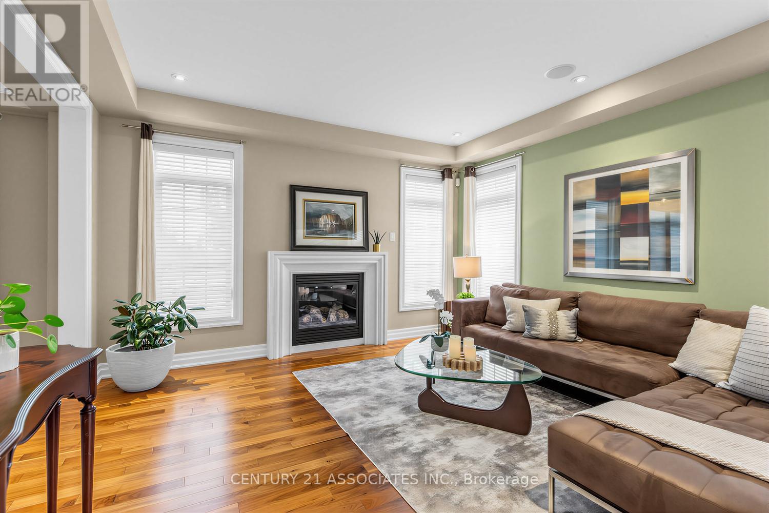 29 BLACK DIAMOND CRESCENT - 16