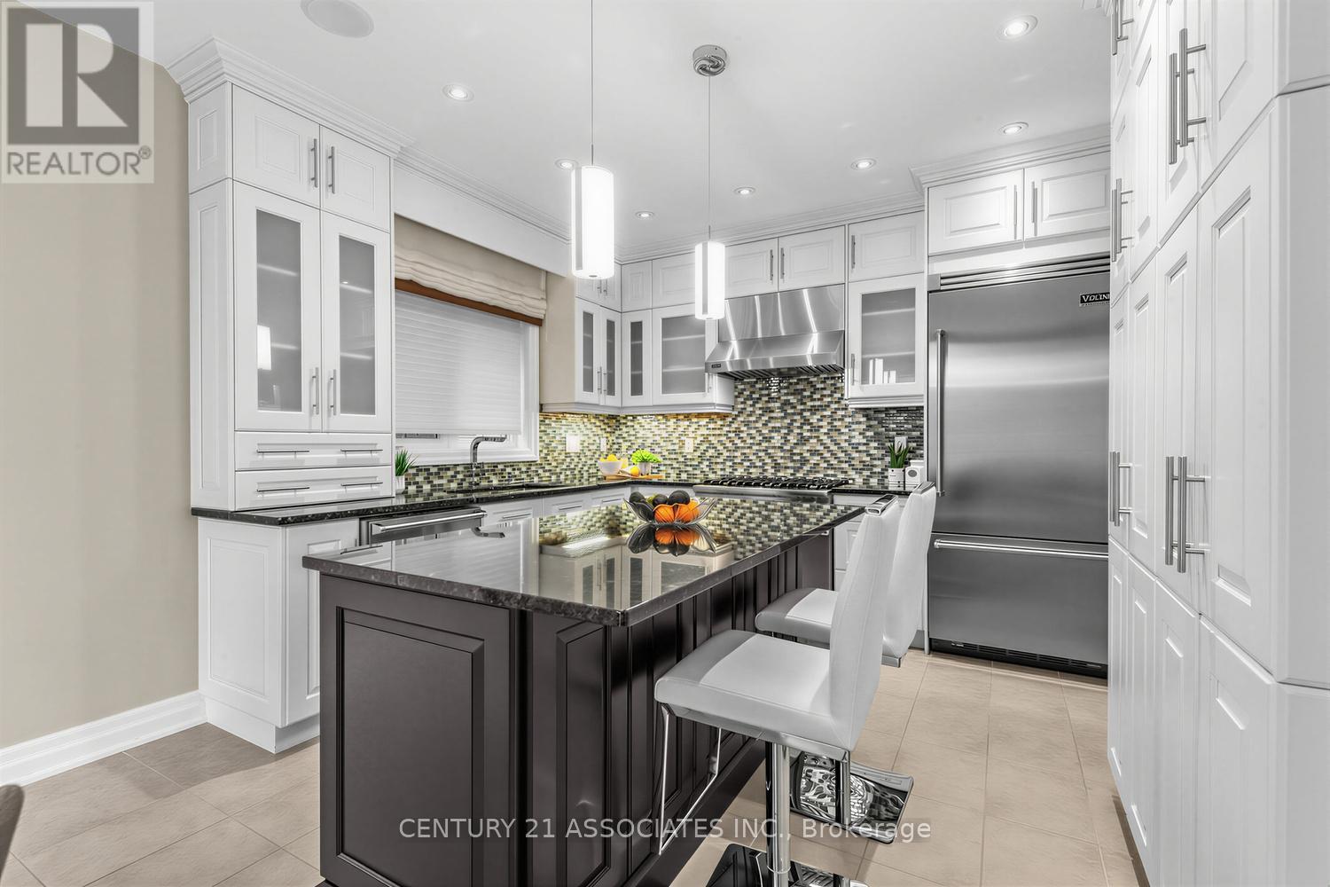 29 BLACK DIAMOND CRESCENT - 19