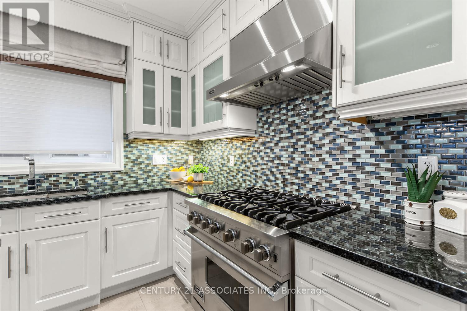29 BLACK DIAMOND CRESCENT - 21