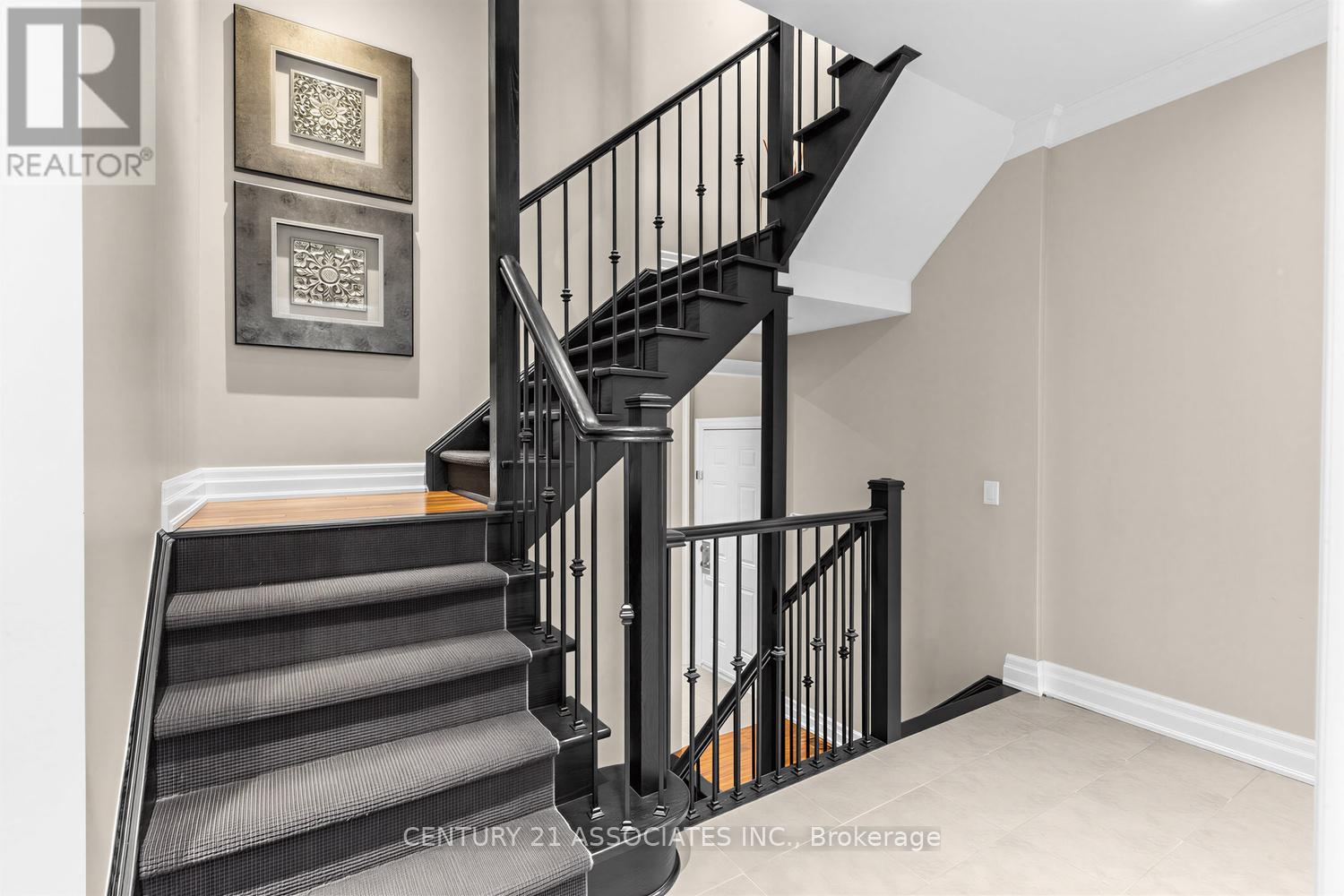 29 BLACK DIAMOND CRESCENT - 23