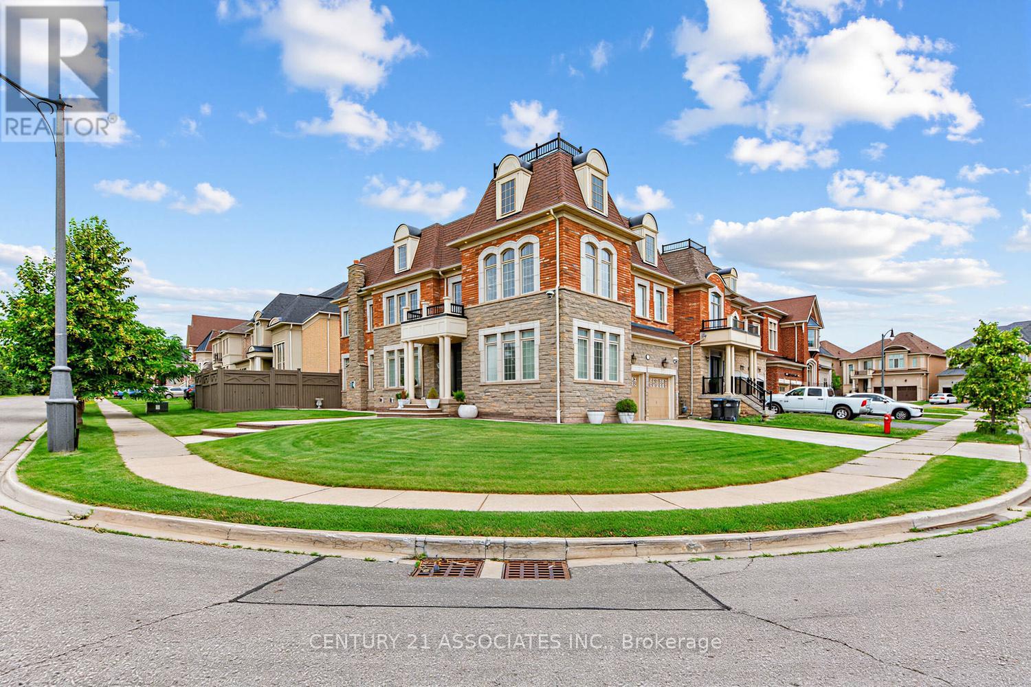 29 BLACK DIAMOND CRESCENT - 3