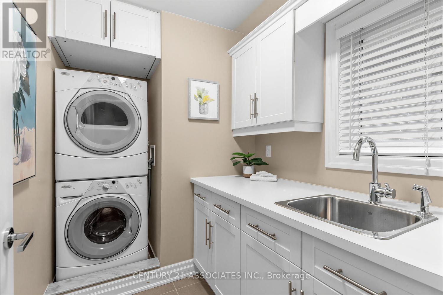 29 BLACK DIAMOND CRESCENT - 38