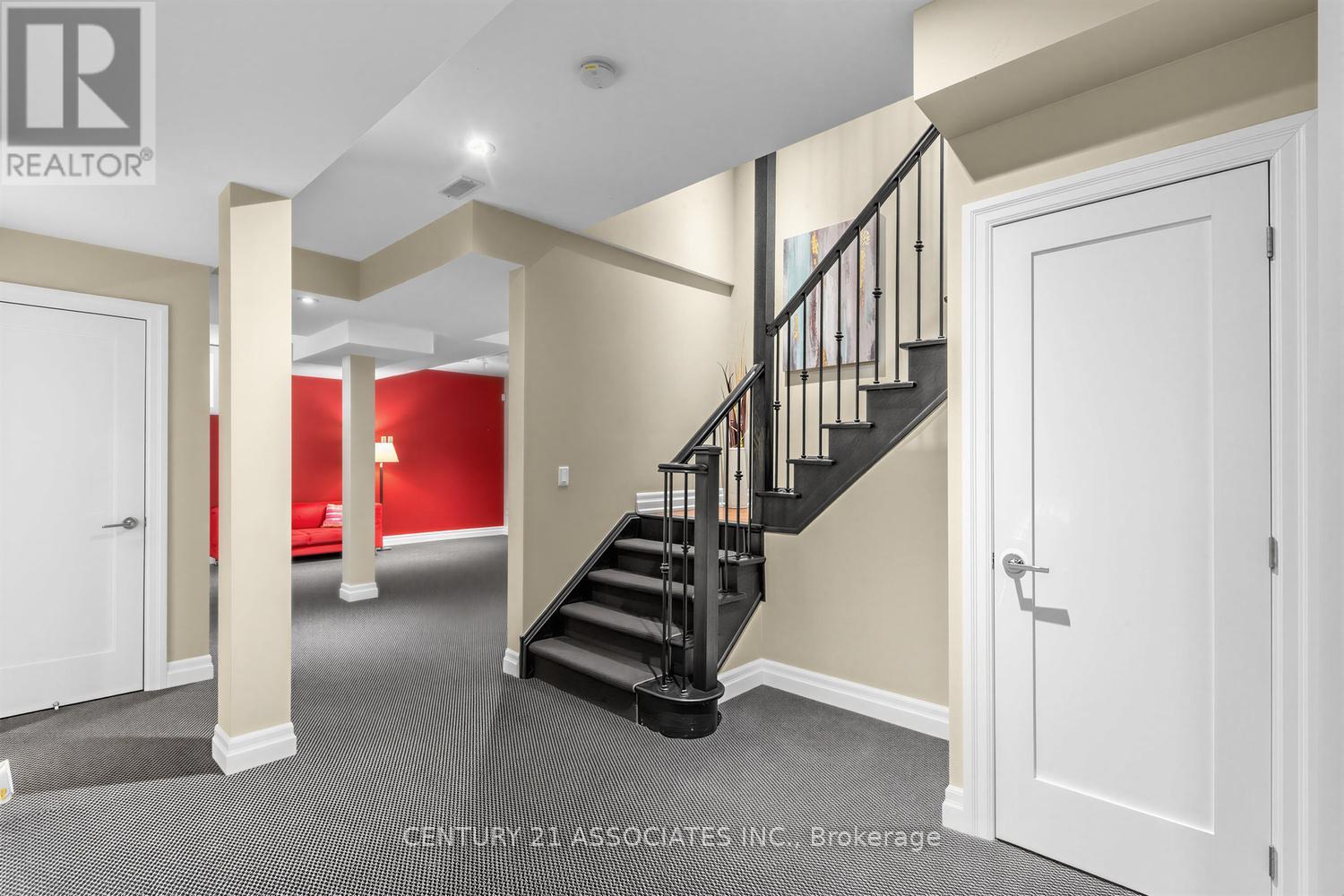 29 BLACK DIAMOND CRESCENT - 39