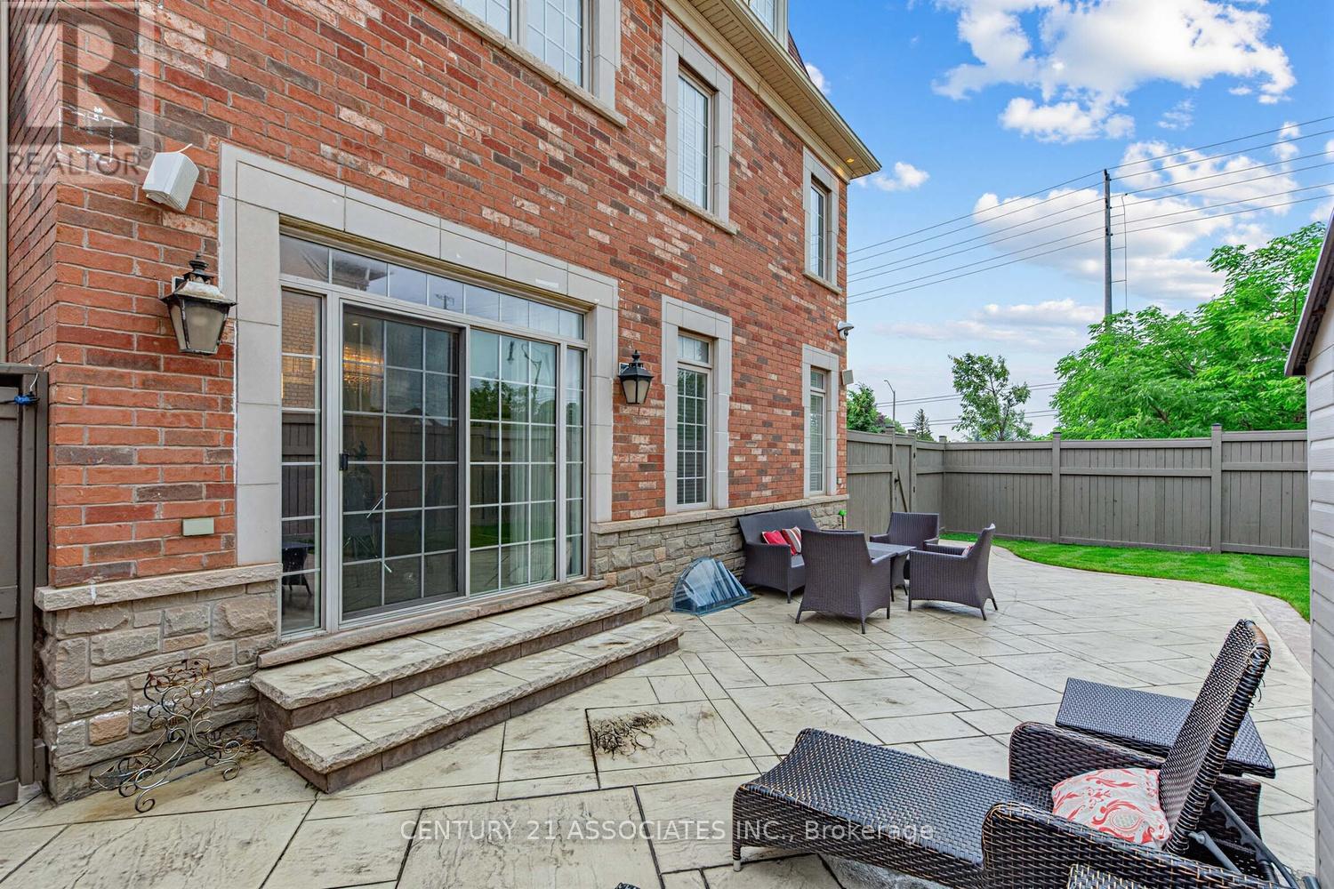 29 BLACK DIAMOND CRESCENT - 48