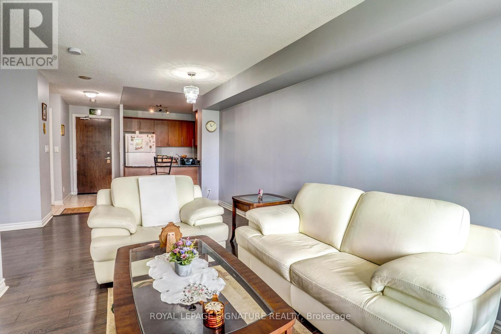 #3M 8 ROSEBANK DRIVE - 11