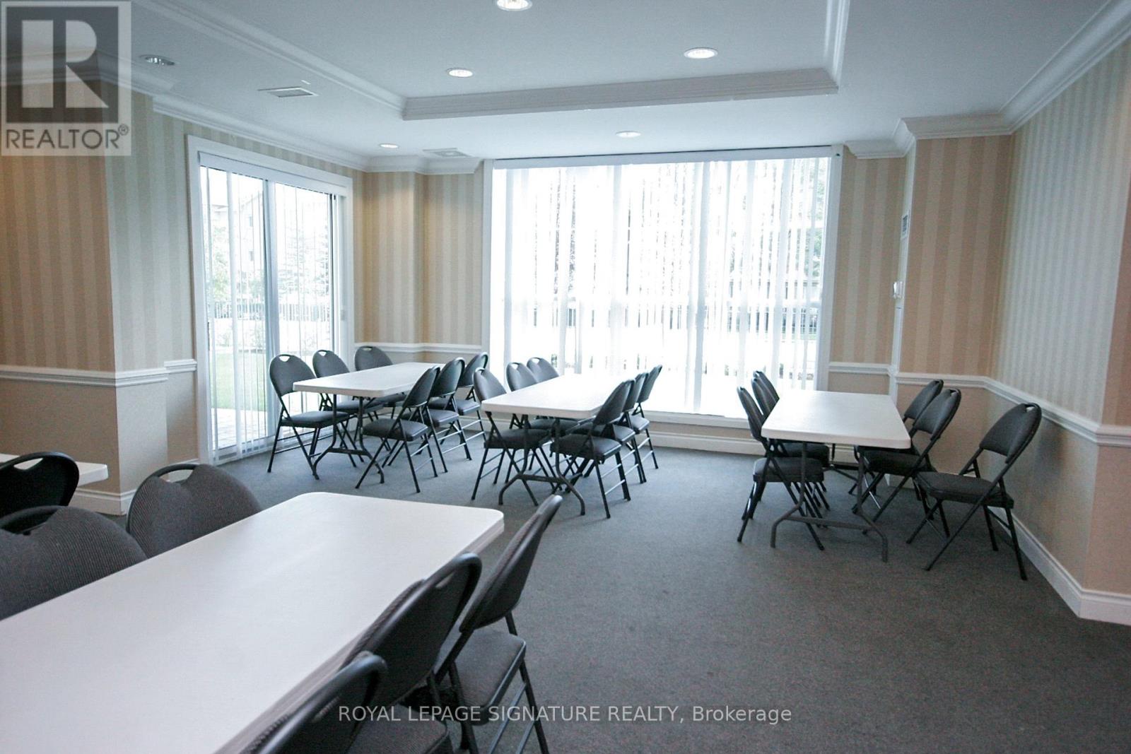 #3M 8 ROSEBANK DRIVE - 25