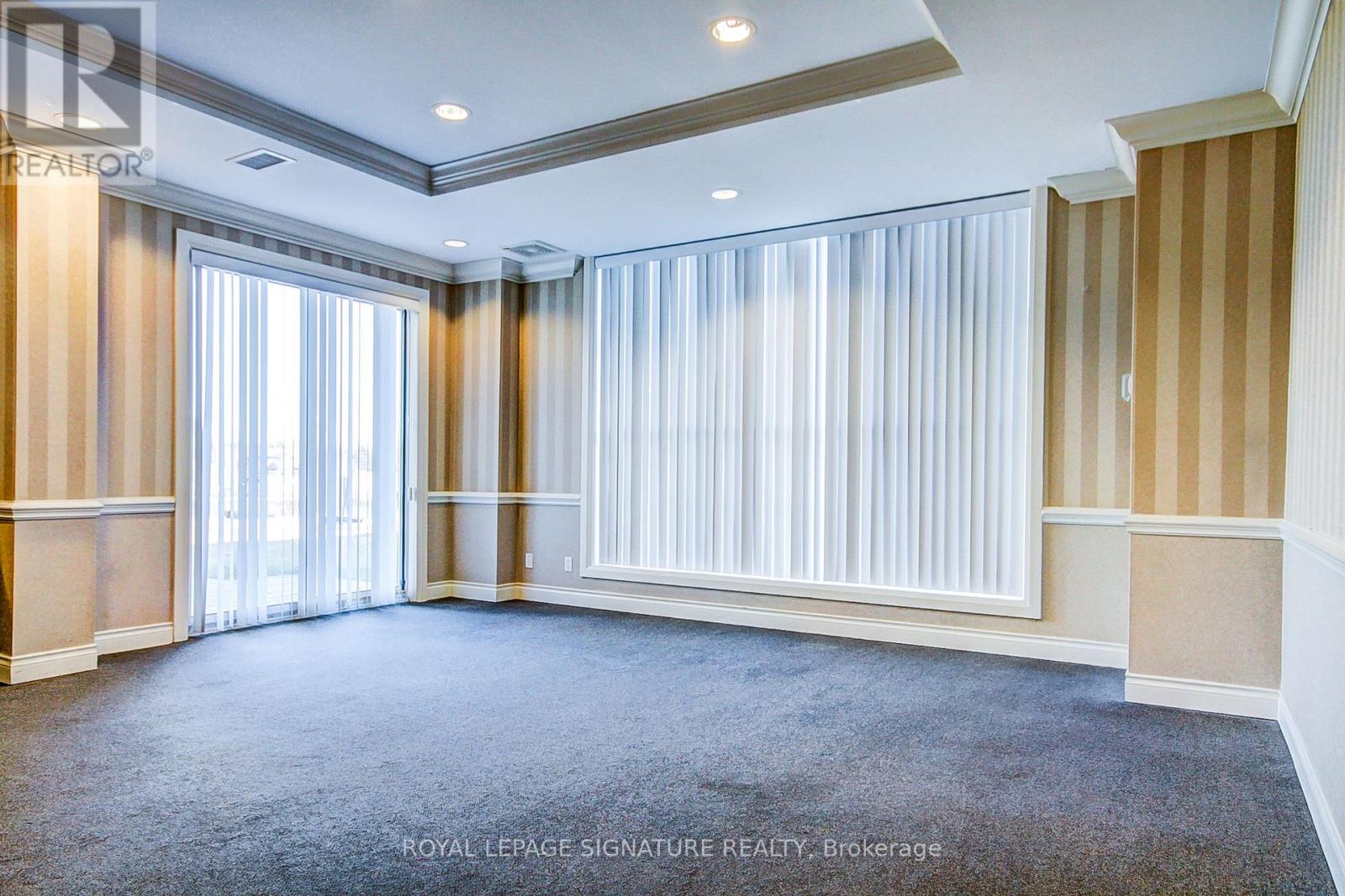 #3M 8 ROSEBANK DRIVE - 32