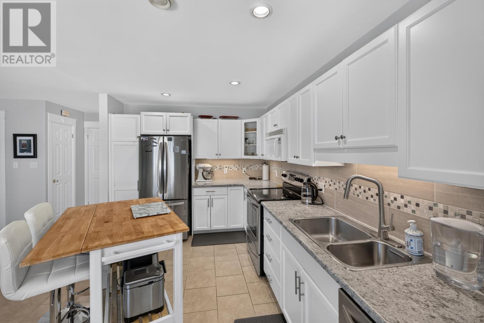 53 Hillside Avenue - 18