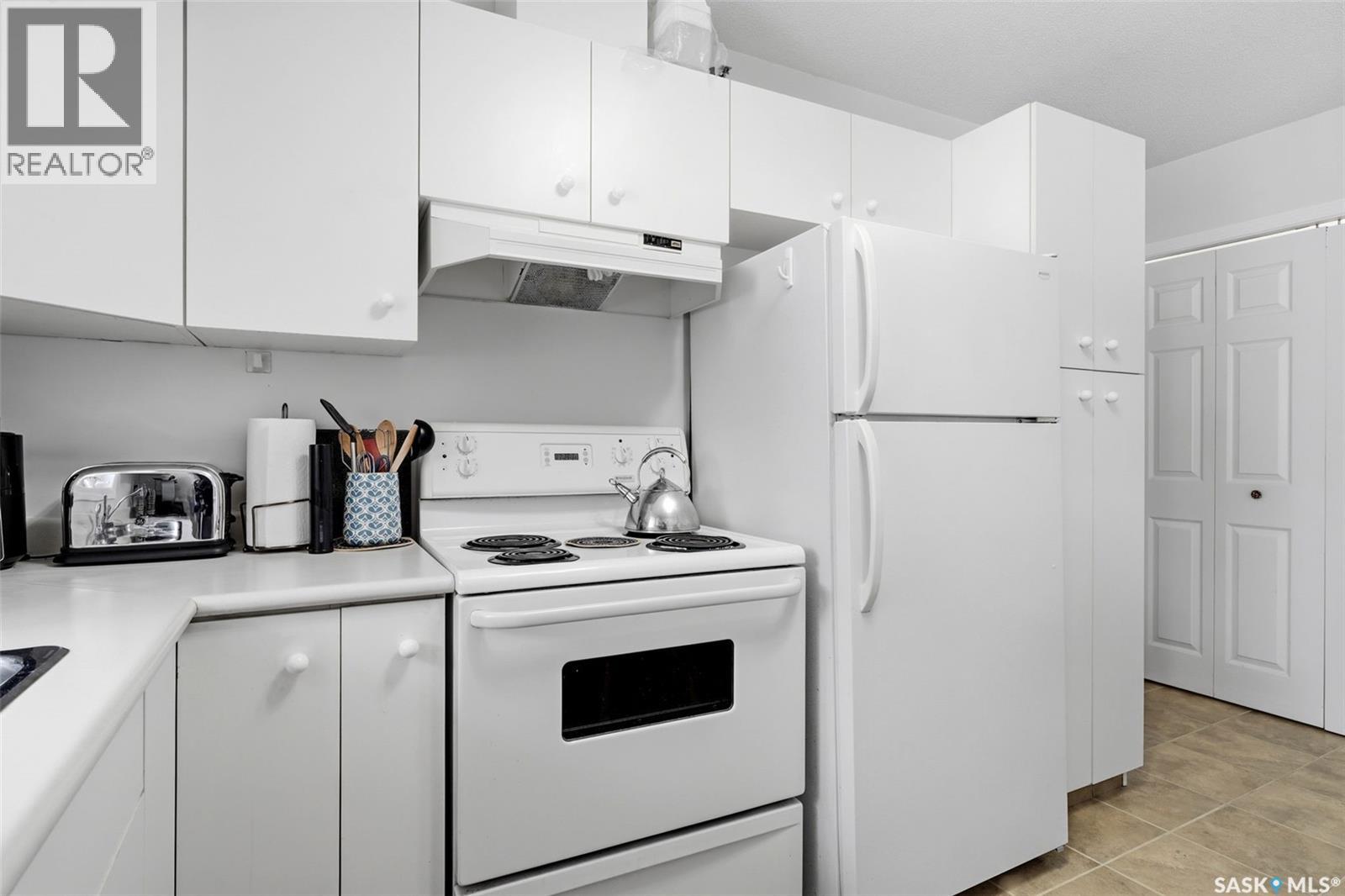 #403 2203 Angus STREET - 10