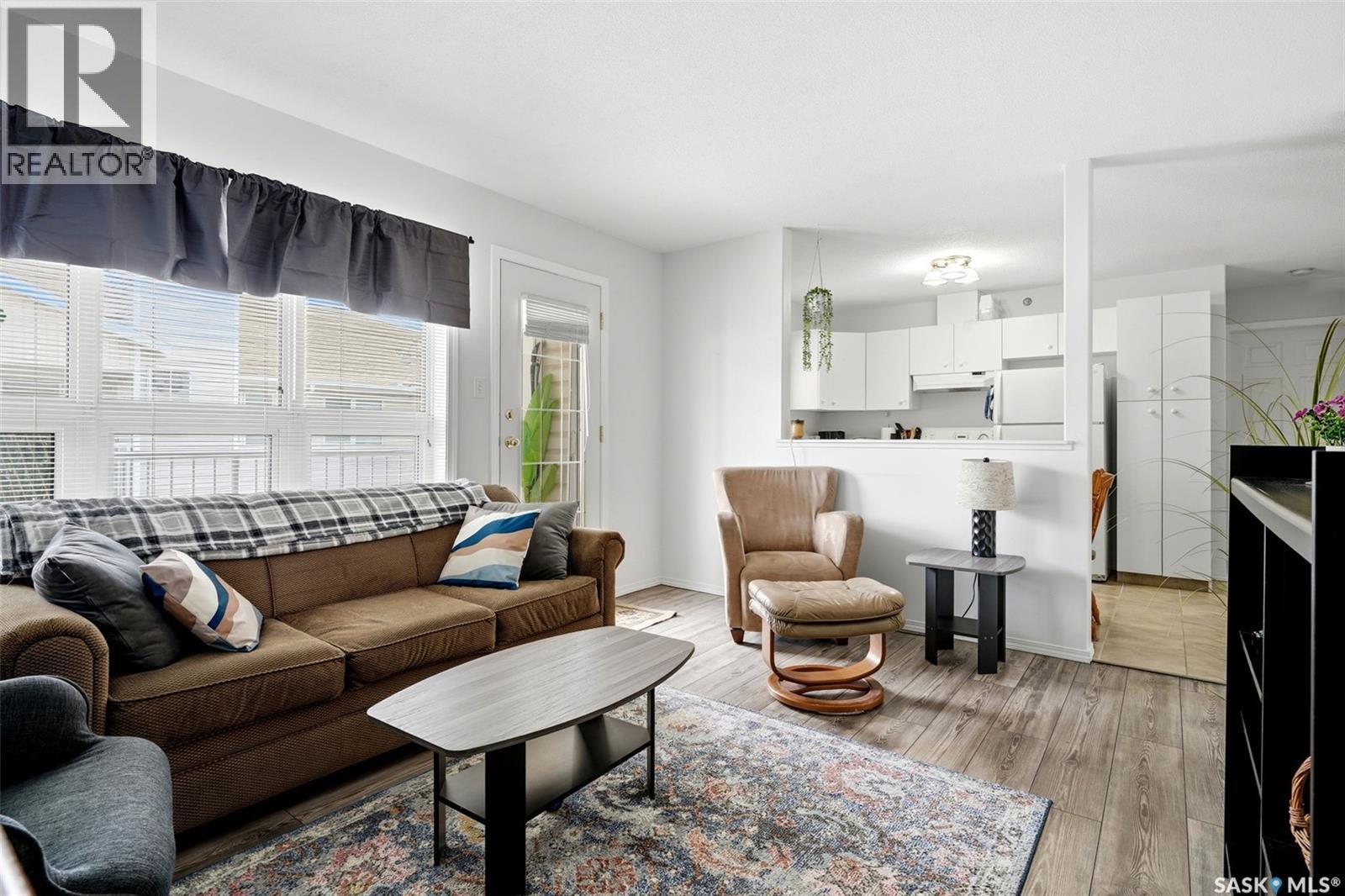 #403 2203 Angus STREET - 6