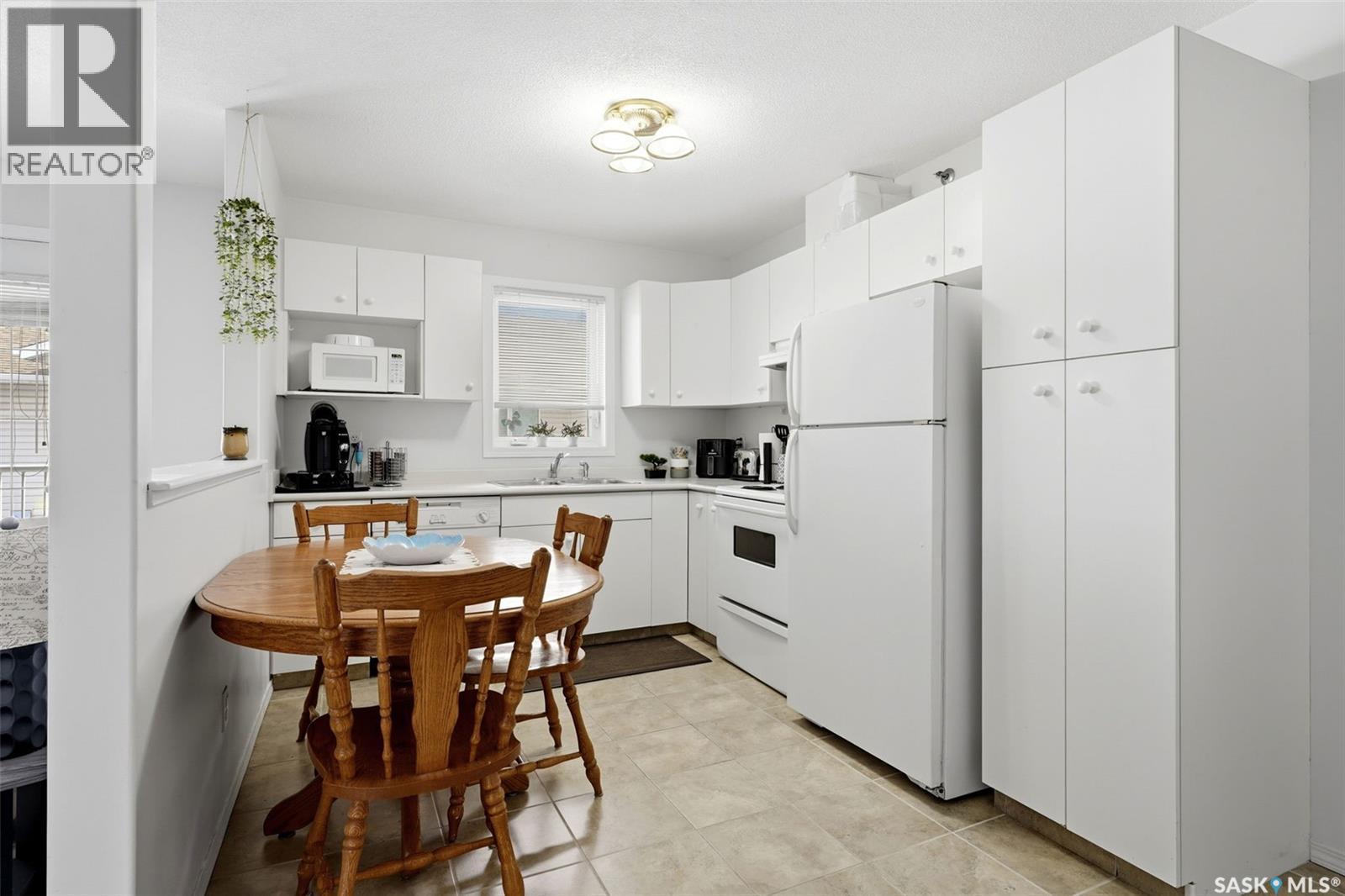 #403 2203 Angus STREET - 7