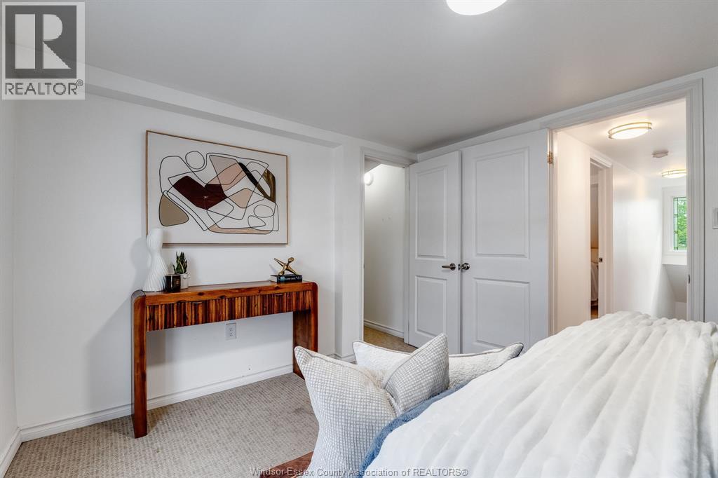 870 St. Louis - 21