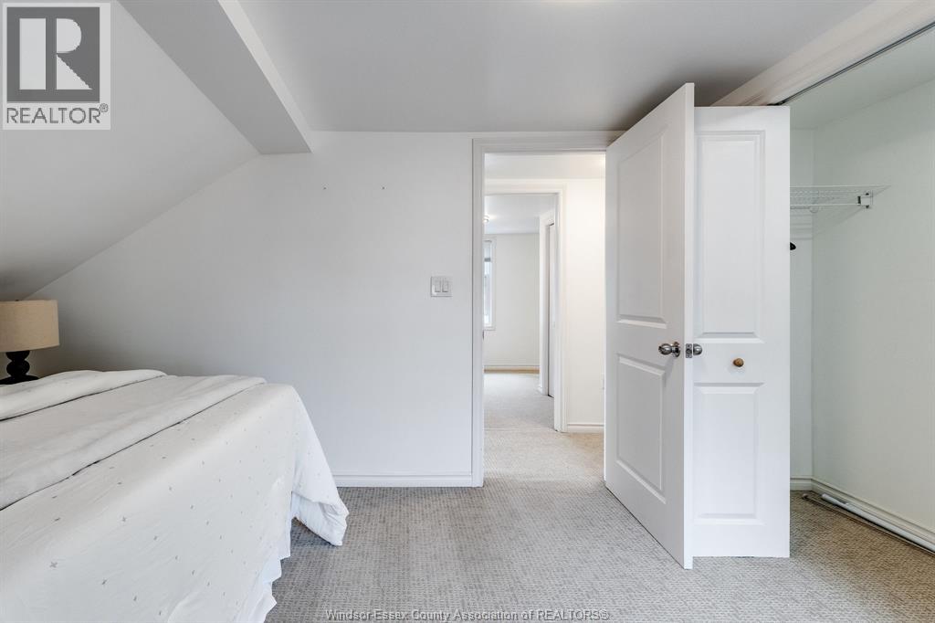 870 St. Louis - 25