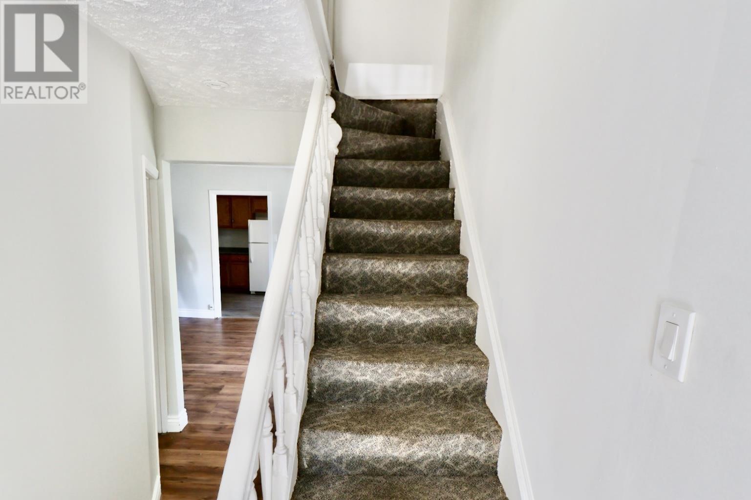 405 John ST - 11