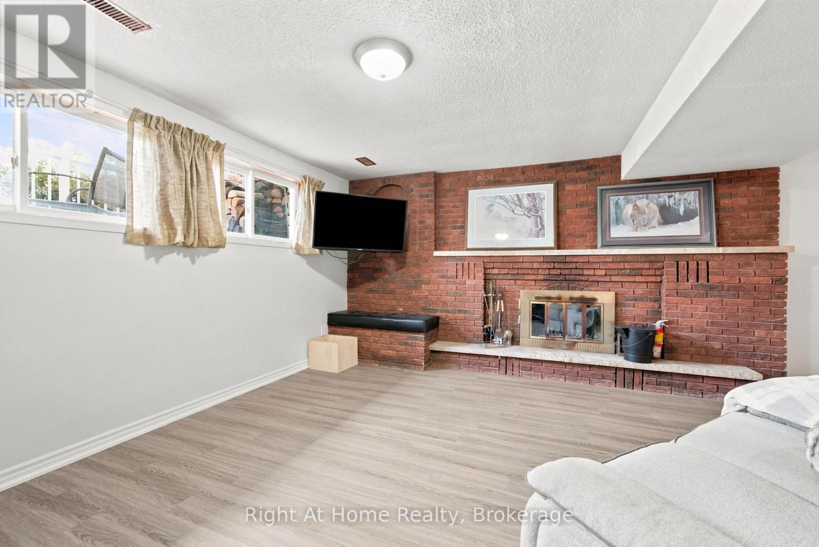 659 FOLEY ROAD - 21