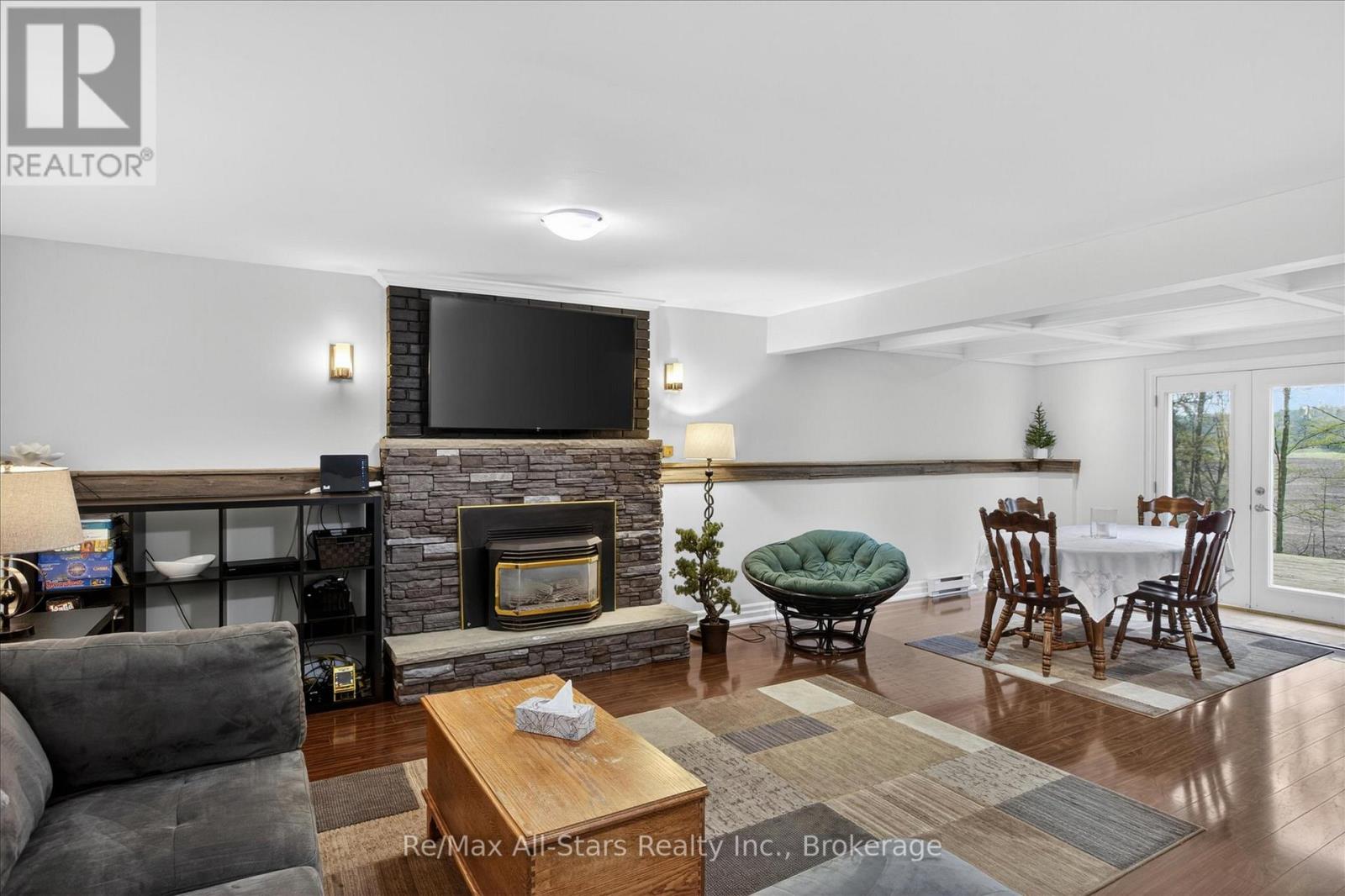 1558 HIGHWAY 7A - 20