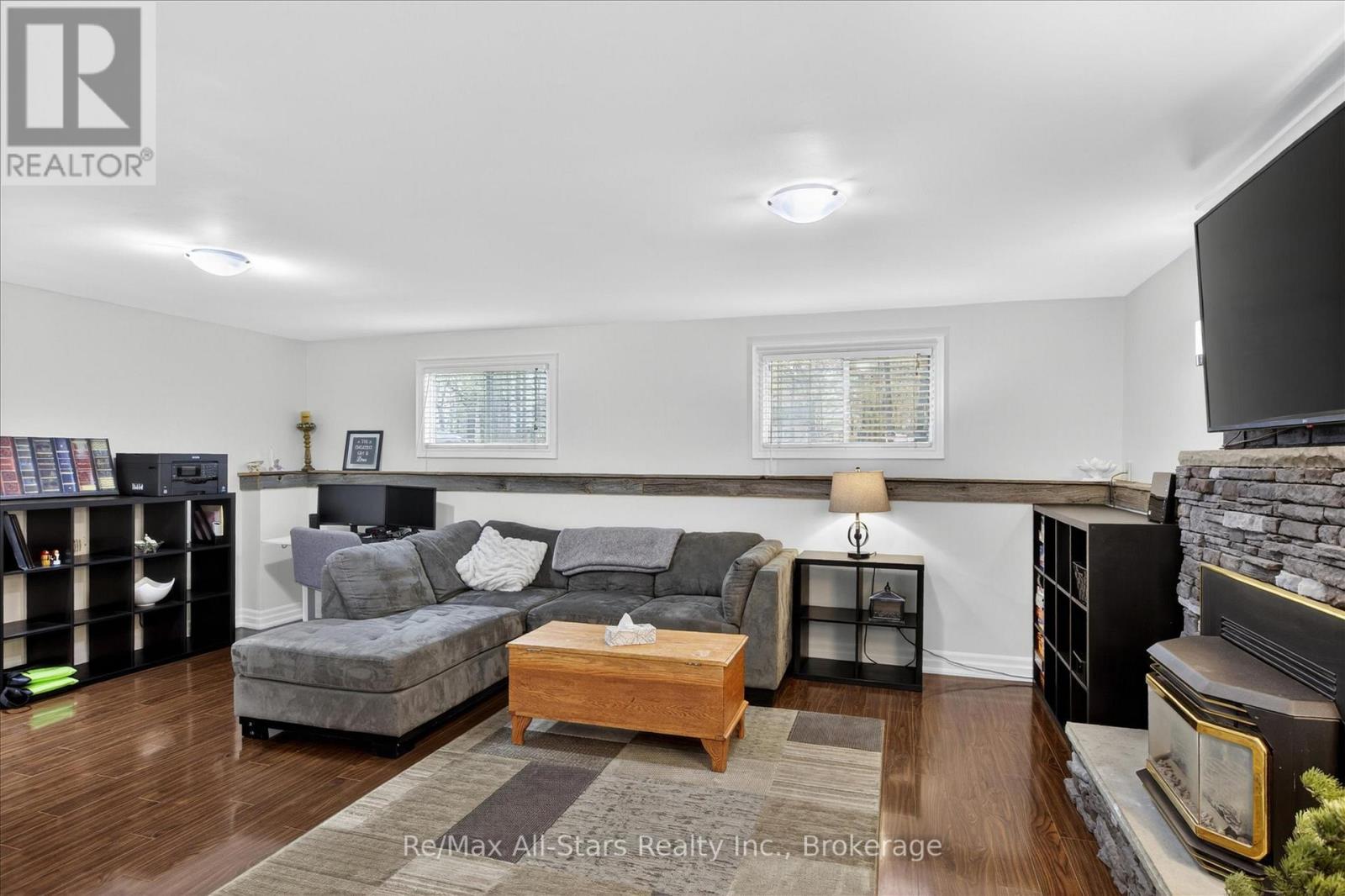 1558 HIGHWAY 7A - 21