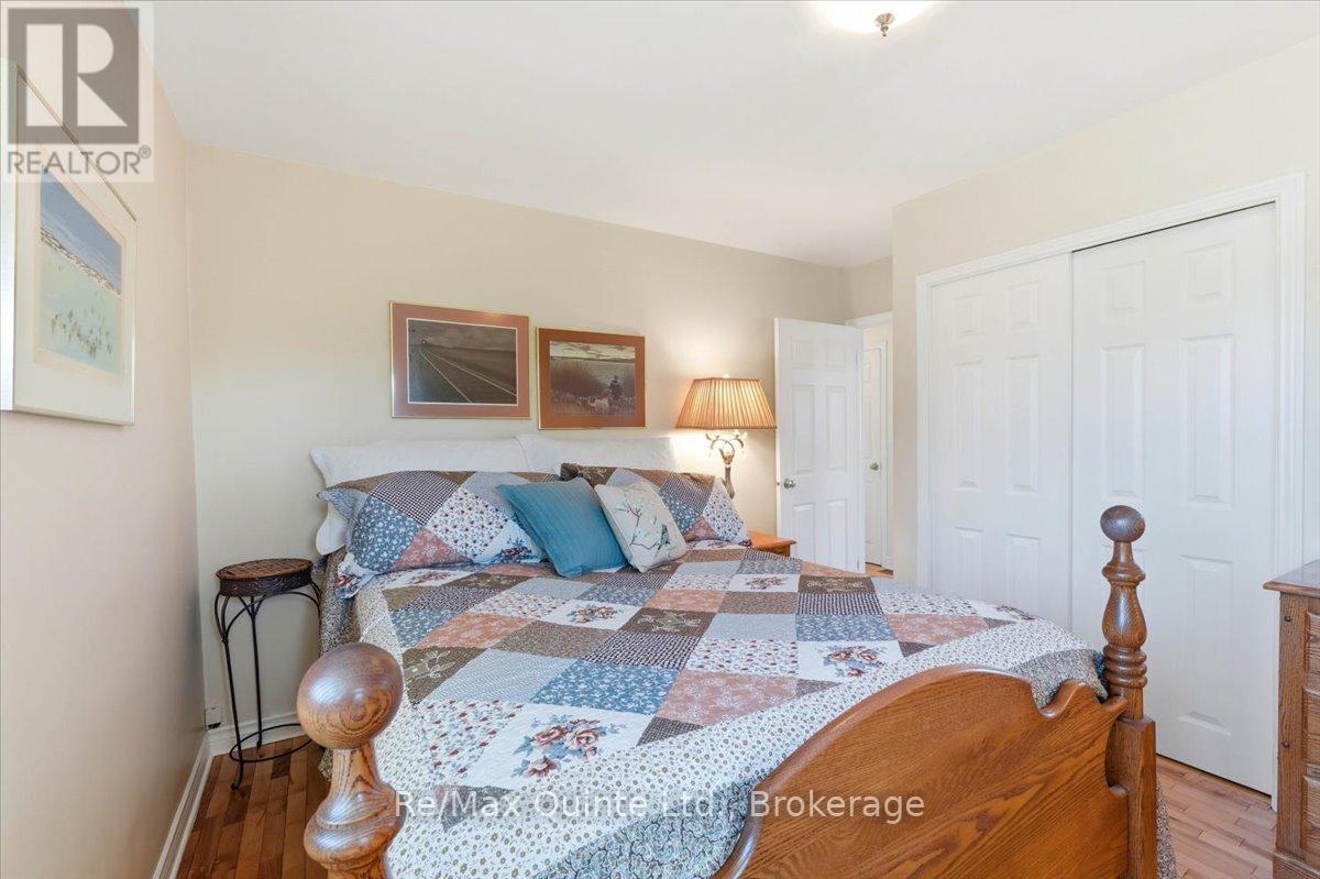 4 GOULD STREET - 16